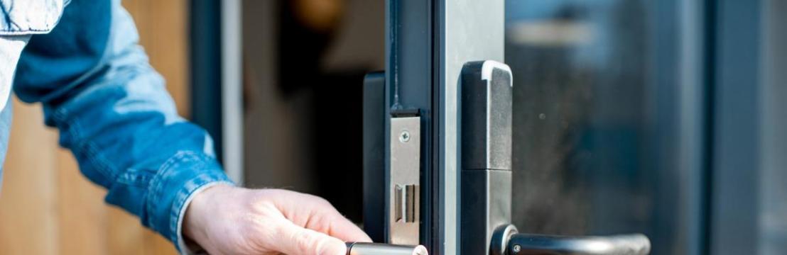 AV  Locksmiths